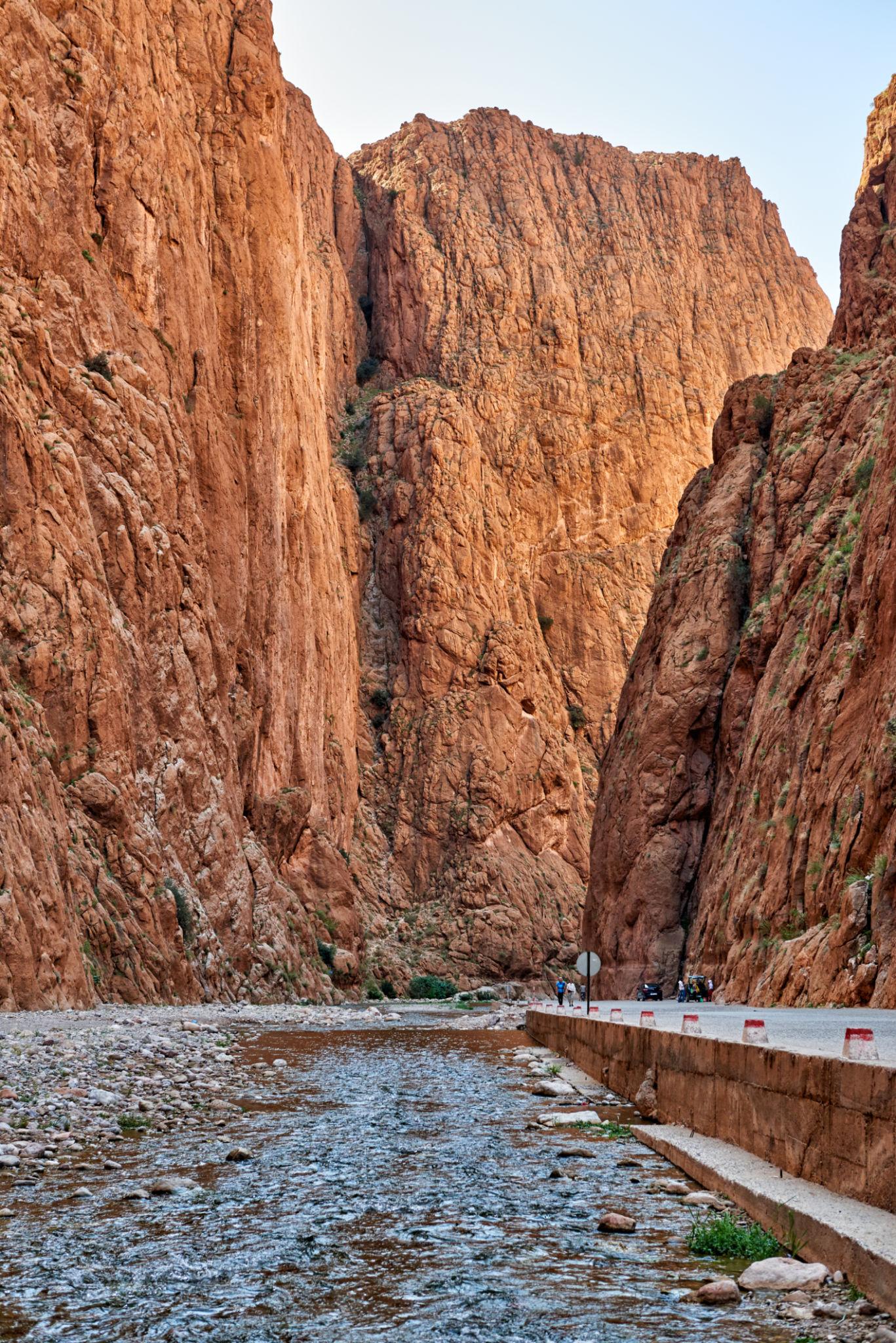 Boumalne dadès – Tinghir - Gorges de Todra – Arfoud – Dunes de Merzouga (250 Km)
