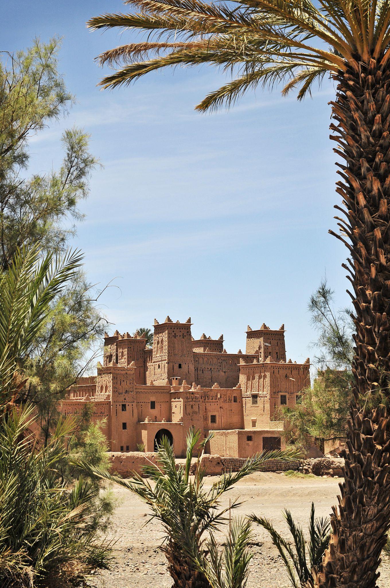 Tineghir à Ouarzazate, puis à Marrakech (400 km).